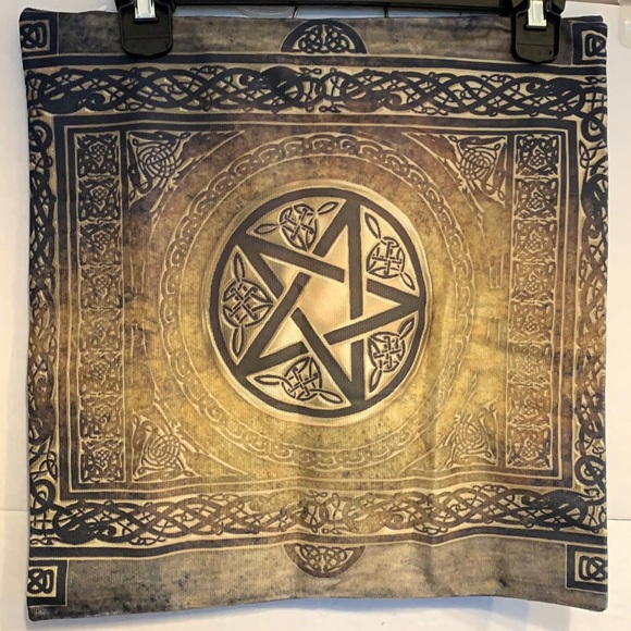 Pillow cover pagan NWOT. - Picture 3 of 6